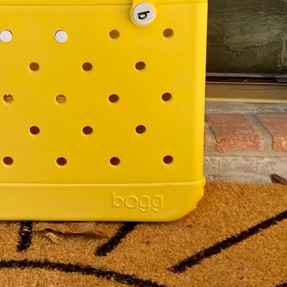 Baby Small Bogg Bag Tote in Yellow. New Original tote. - Picture 4 of 9